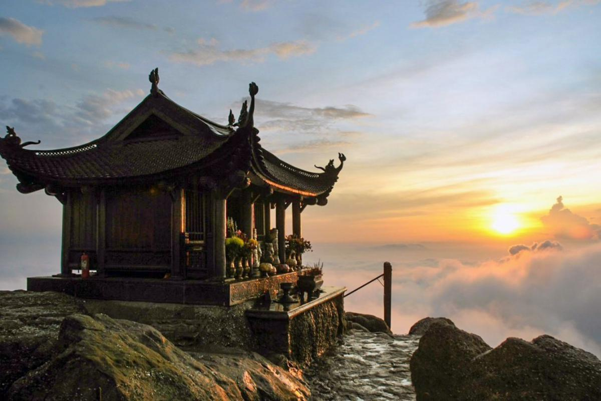 Ha Long - Yen Tu 2 day 1 night tour