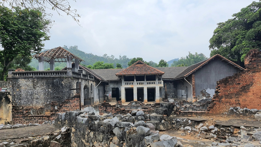 Tour Schedule Moc Chau – Son La – Dien Bien 3N2D from Hanoi
