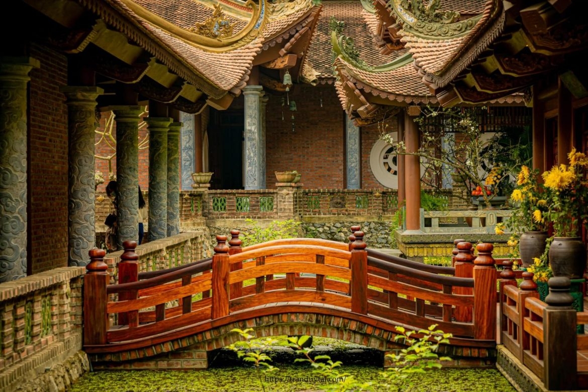 Bai Dinh Pagoda Tour – Dia Tang Phi Lai Tu – Cay Thi Pagoda 1 day