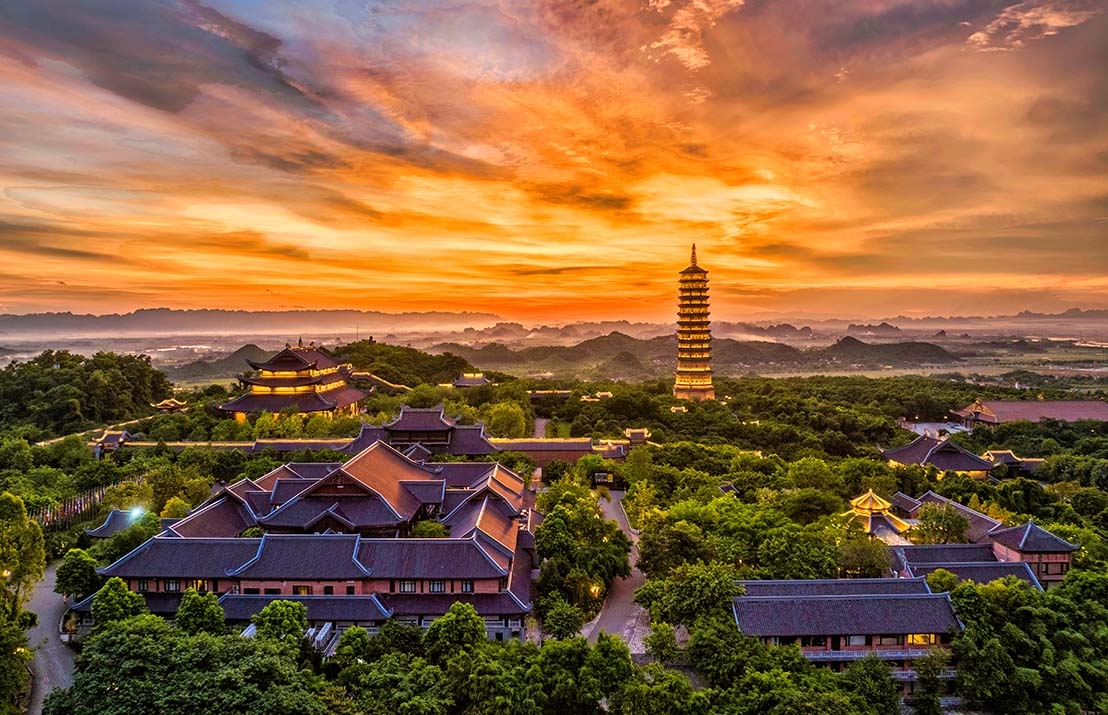Bai Dinh Pagoda Tour – Dia Tang Phi Lai Tu – Cay Thi Pagoda 1 day