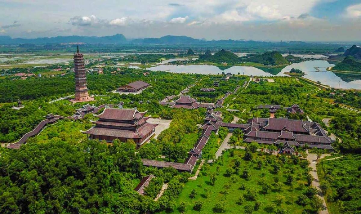 Bai Dinh Pagoda Tour – Dia Tang Phi Lai Tu – Cay Thi Pagoda 1 day