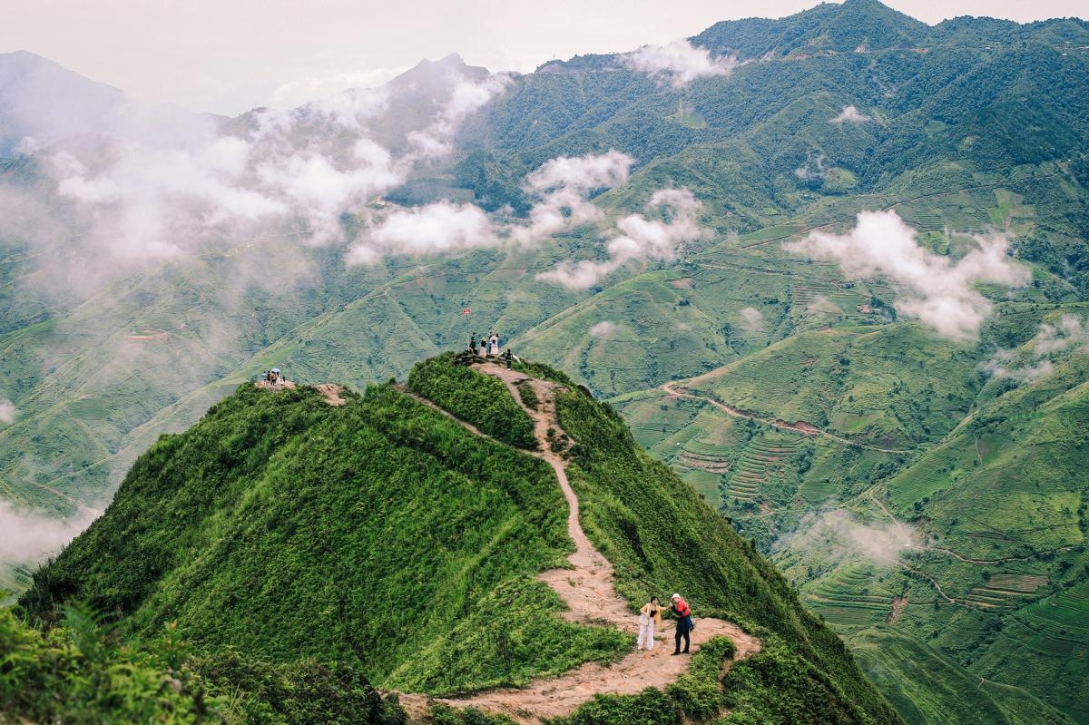 Hanoi – Moc Chau – Ta Xua – Ninh Binh – Ha Long 6 days 5 nights