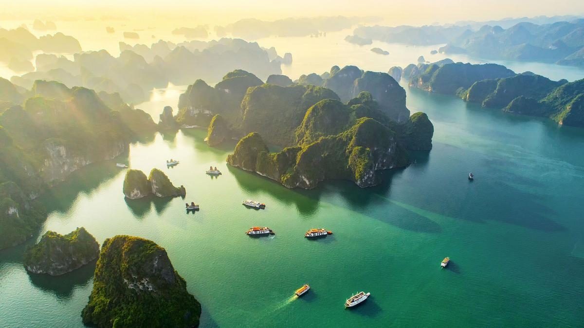 Ha Long cruise tour for 2 days 1 night